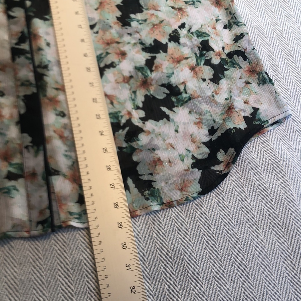 LIZ Claiborne 1X Sheer Blouse Floral PIT TO PIT 26"  corals, greens, Preworn - Picture 9 of 15